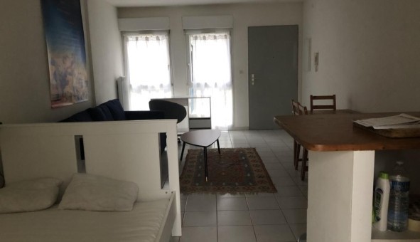 Logement tudiant Studio à Nmes (30000)