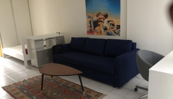 Logement tudiant Studio à Nmes (30000)