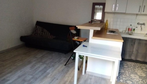 Logement tudiant Location Studio Vide Nmes (30000)