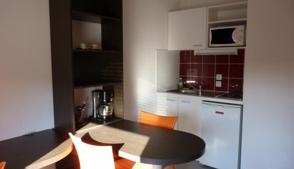 Logement tudiant Location Studio Vide Nmes (30000)