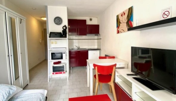 Logement tudiant Location Studio Vide Nmes (30000)