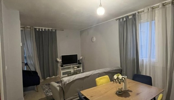 Logement tudiant Studio à Noisiel (77186)