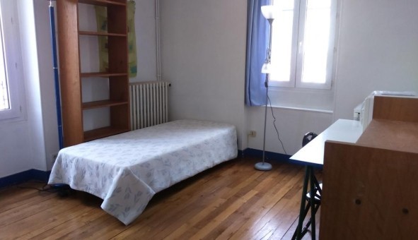 Logement tudiant Studio à Orlans (45100)