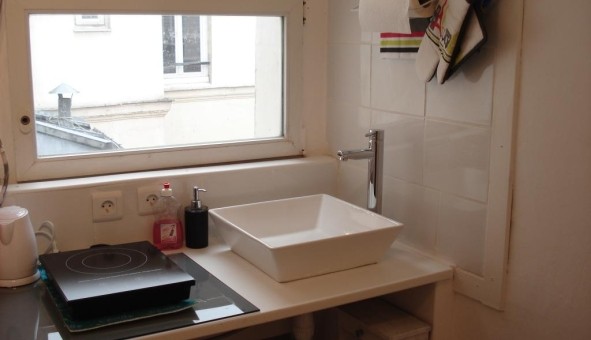 Logement tudiant Studio à Paris 11me arrondissement (75011)