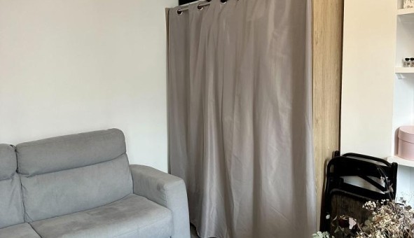 Logement tudiant Location Studio Vide Paris 12me arrondissement (75012)