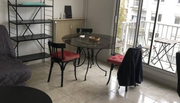 Logement tudiant Studio à Paris 12me arrondissement (75012)