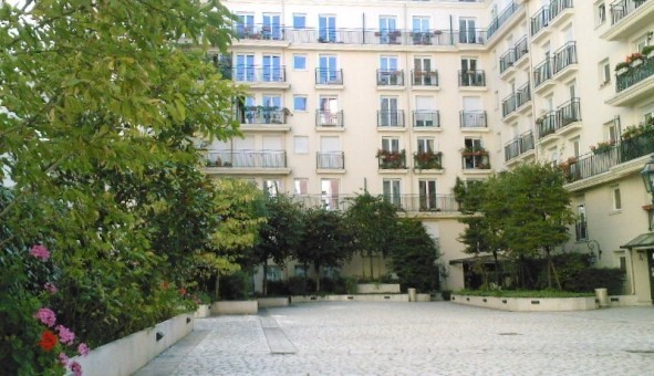 Logement tudiant Studio à Paris 18me arrondissement (75018)