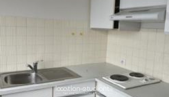 Logement tudiant Studio à Pau (64000)