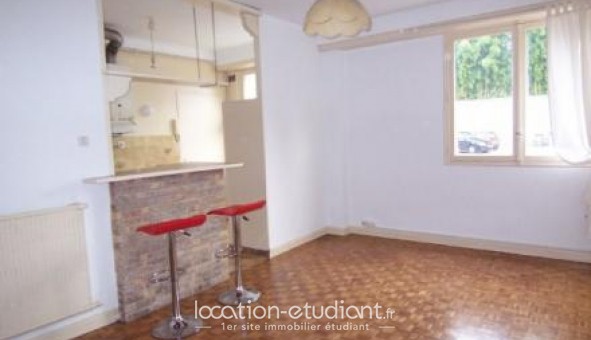 Logement tudiant Studio à Pau (64000)