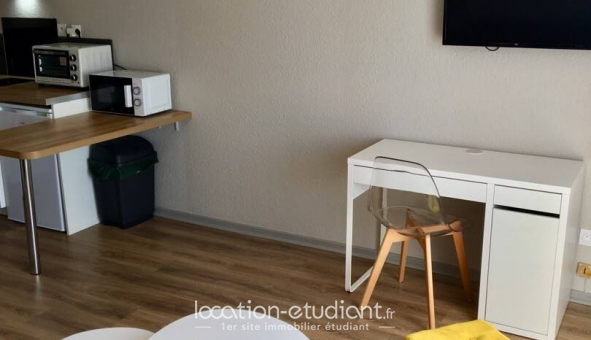 Logement tudiant Studio à Pau (64000)