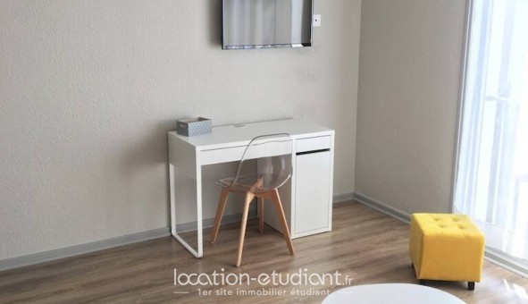 Logement tudiant Studio à Pau (64000)