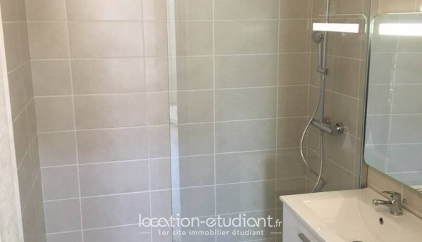 Logement tudiant Studio à Pau (64000)