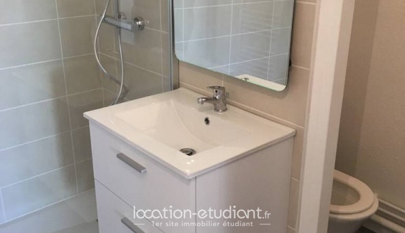 Logement tudiant Studio à Pau (64000)