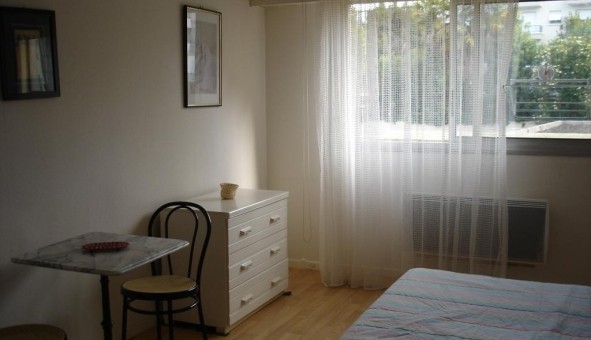 Logement tudiant Studio à Pau (64000)