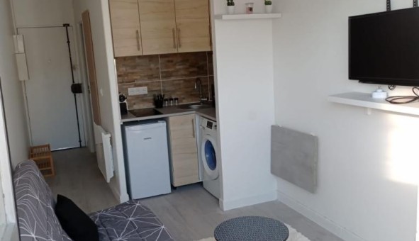 Logement tudiant Location Studio Vide Puteaux (92800)