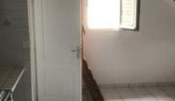 Logement tudiant Location Studio Vide Rivery (80136)