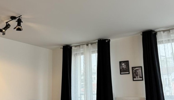 Logement tudiant Location Studio Vide Romainville (93230)