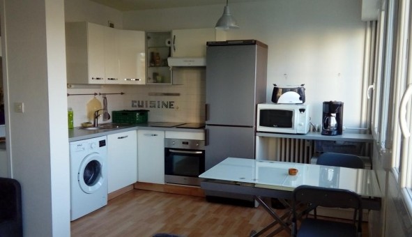 Logement tudiant Location Studio Vide Royat (63130)