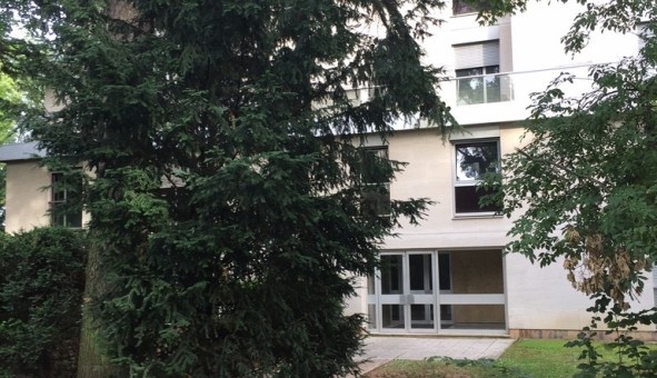 Logement tudiant Studio à Saint Cloud (92210)