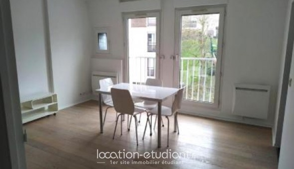 Logement tudiant Studio à Saint Cyr l'cole (78210)