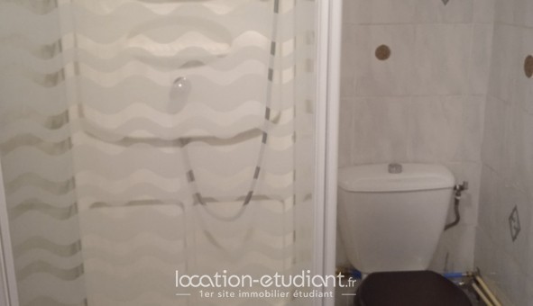 Logement tudiant Studio à Saint tienne du Grs (13103)