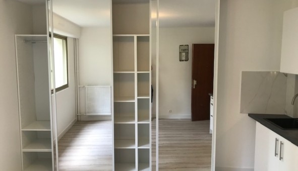 Logement tudiant Studio à Saint Germain en Laye (78100)