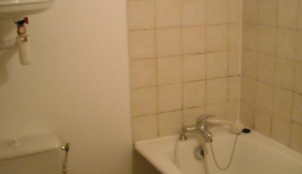 Logement tudiant Studio à Saint Martin d'Ablois (51200)