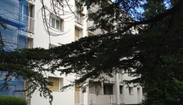 Logement tudiant Location Studio Vide Saint Martin d'Hres (38400)