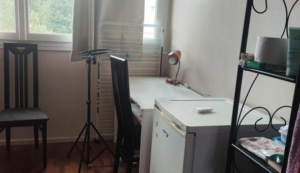 Logement tudiant Studio à Sainte Foy ls Lyon (69110)