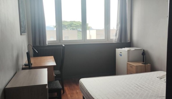 Logement tudiant Studio à Sainte Foy ls Lyon (69110)