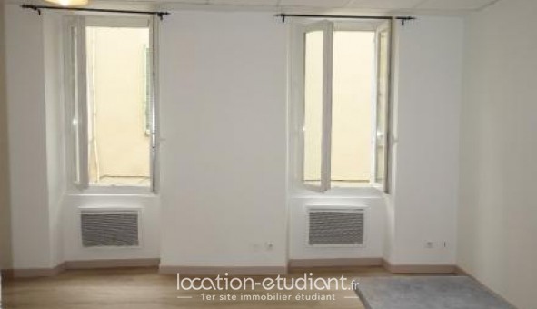 Logement tudiant Studio à Salon de Provence (13300)