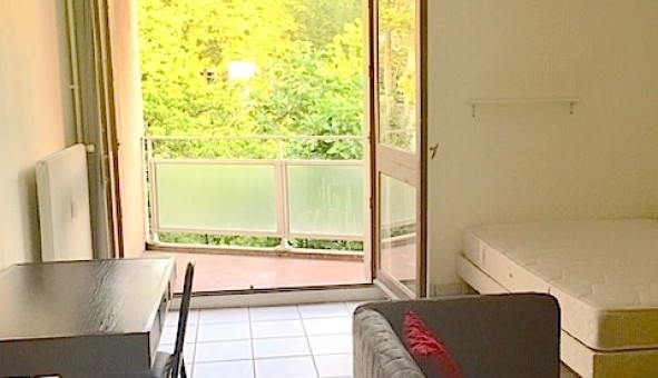 Logement tudiant Location Studio Vide Sedan (08200)