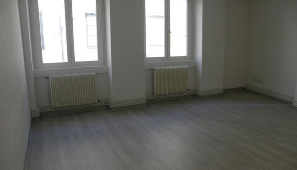 Logement tudiant Studio à Sedan (08200)