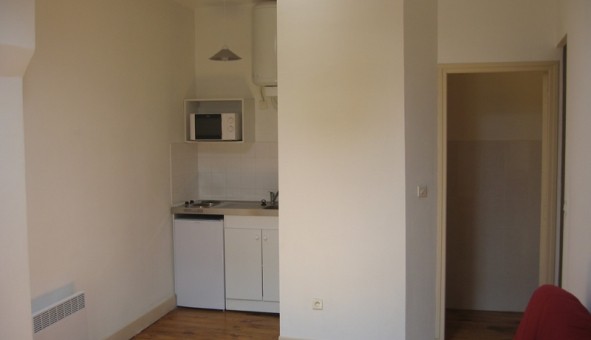 Logement tudiant Studio à Sedan (08200)