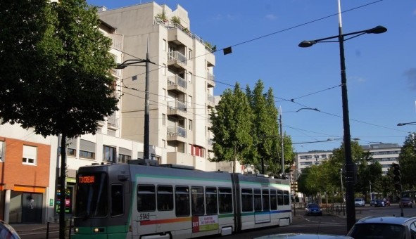 Logement tudiant Studio à Sedan (08200)