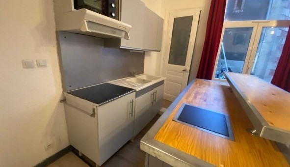 Logement tudiant Studio à Sedan (08200)