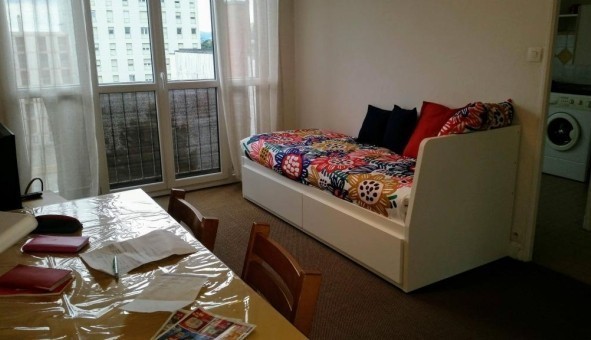 Logement tudiant Studio à Sedan (08200)