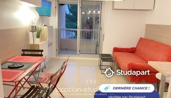 Logement tudiant Location Studio Meublé Six Fours les Plages (83140)