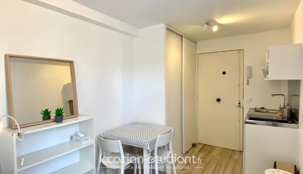 Logement tudiant Location Studio Meublé Suresnes (92150)