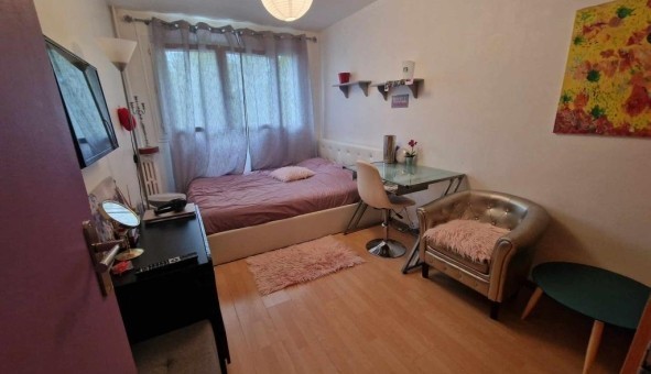 Logement tudiant Studio à Suresnes (92150)