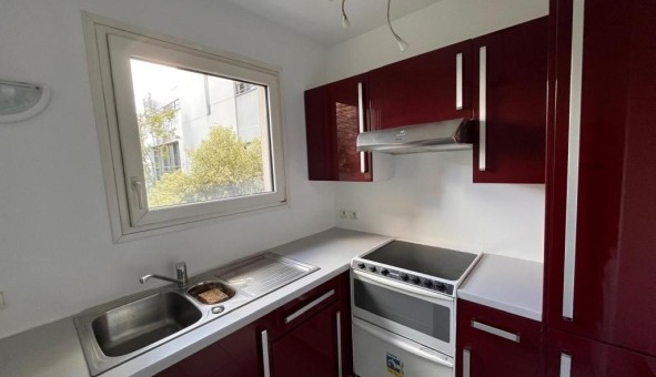 Logement tudiant Studio à Suresnes (92150)