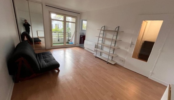 Logement tudiant Studio à Suresnes (92150)