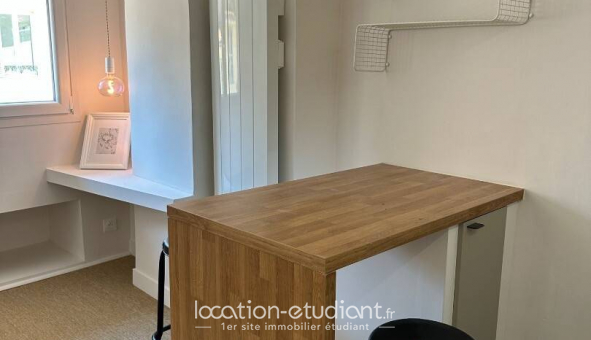 Logement tudiant Location Studio Meublé Toulon (83200)