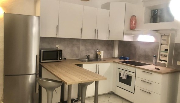 Logement tudiant Studio à Toulon (83200)