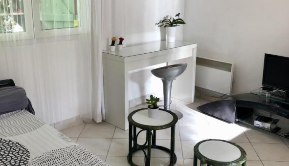 Logement tudiant Studio à Toulon (83200)