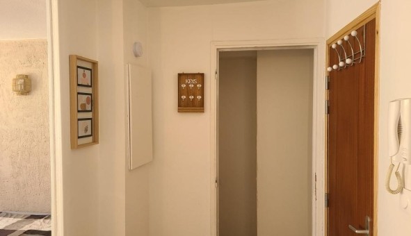 Logement tudiant Studio à Toulon (83200)