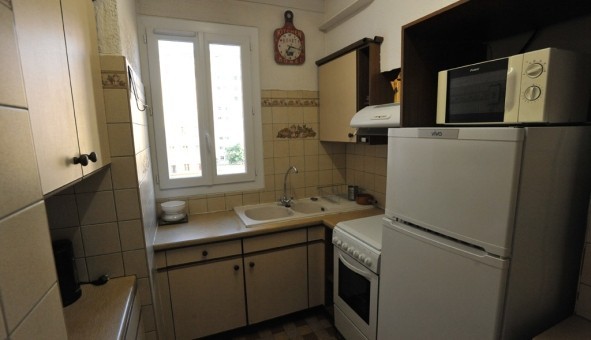 Logement tudiant Studio à Toulon (83200)