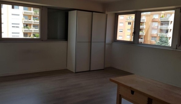 Logement tudiant Studio à Toulouse (31500)