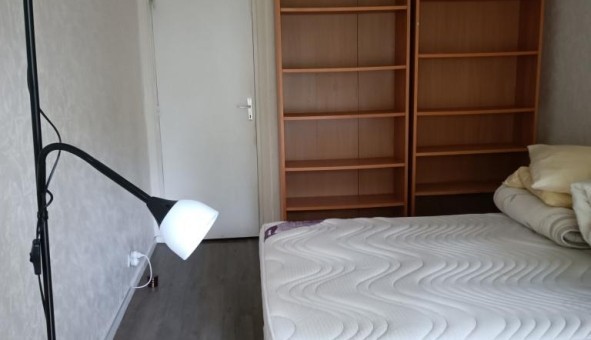 Logement tudiant Studio à Verrires le Buisson (91370)