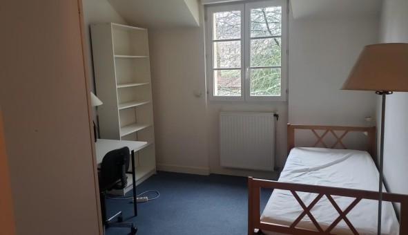 Logement tudiant Studio à Versailles (78000)